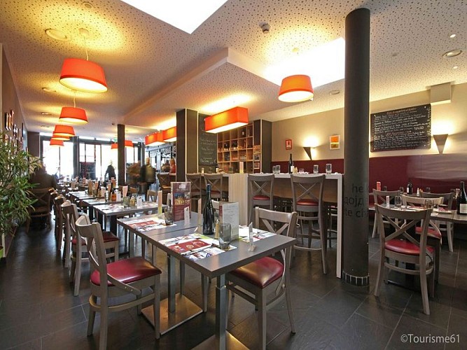 Brasserie-le-Dauphin-l-Aigle