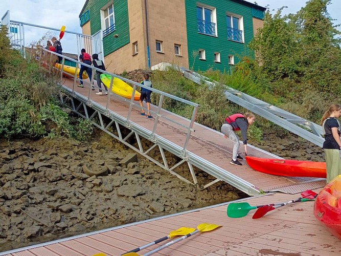 Balades en kayak sur les méandres de la Seine et vue sur la cathédrale de Rouen