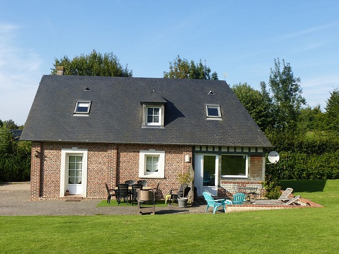 Au clos des hêtres le Gîte extérieur 1 Mme LEROUX