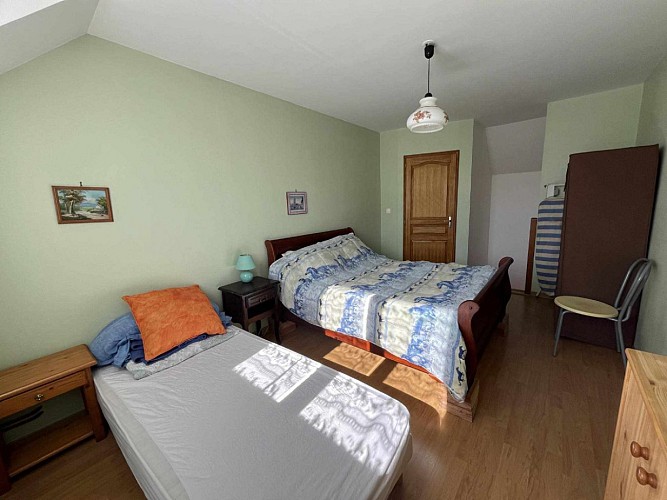 gite-l-abatier-m-berthelot-saint-eustache-la-foret-chambre