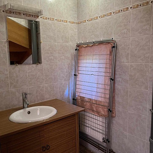 gite-l-abatier-m-berthelot-saint-eustache-la-foret-salle-de-bain