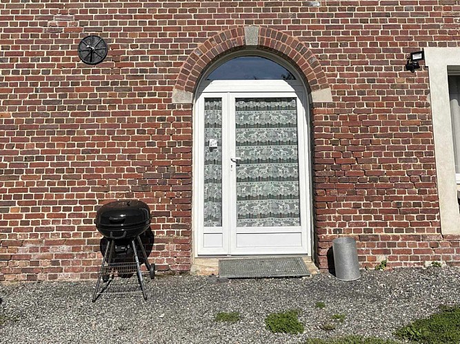 gite-l-abatier-m-berthelot-saint-eustache-la-foret-exterieur