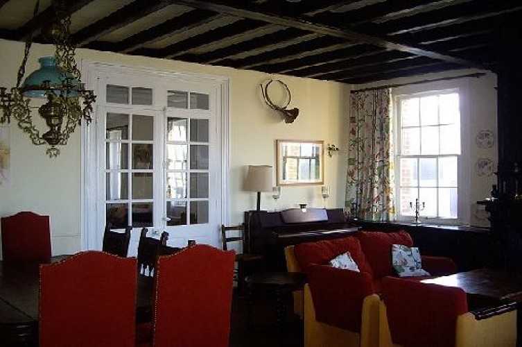 Salon (1) - Villa Suzanne - Mme Champagne - Quiberville