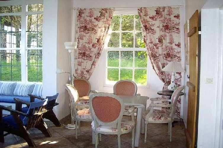 Quiberville - Villa Suzanne - Salon (3) -  Mme Champagne