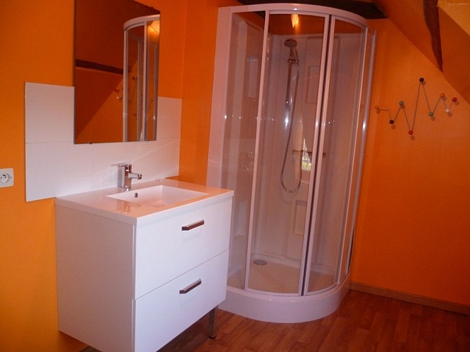 Salle d'eau à l'étage