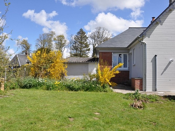 maison vue du jardin