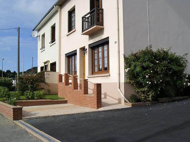 Eu_Chez-Suzy-et-Gerard_Facade-1@M-MEULEMEESTER_2020