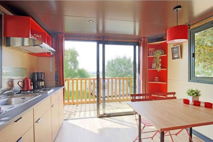 CAMPING HUTTOPIA LES FALAISES - SAINT-PIERRE-EN-PORT