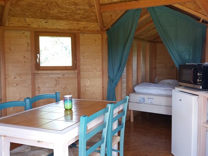 2 Hutte - Les Cabanes d'Eddie - Avesnes-en-Val  ©Ayral