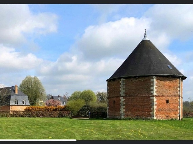 le Colombier à Ectot l'Auber redimensionnée