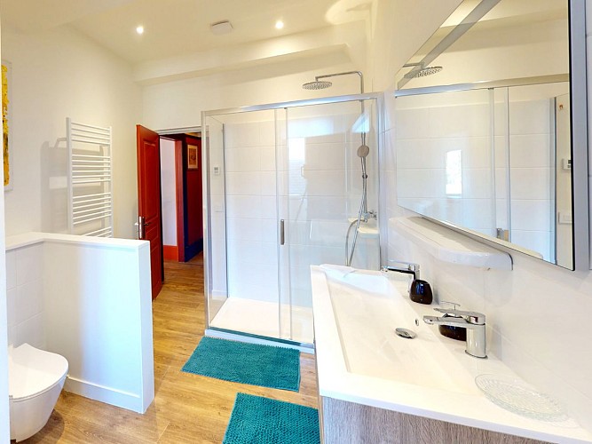 Chambre - Salle de douche