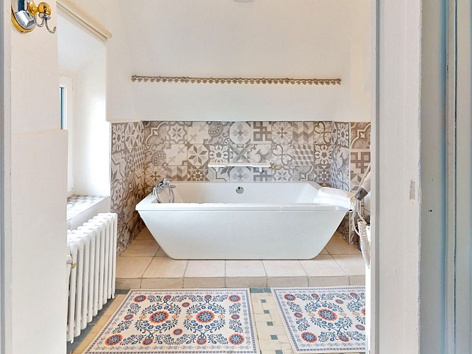 Chambre 6 - Salle de bain - ©Château de Sant Clair