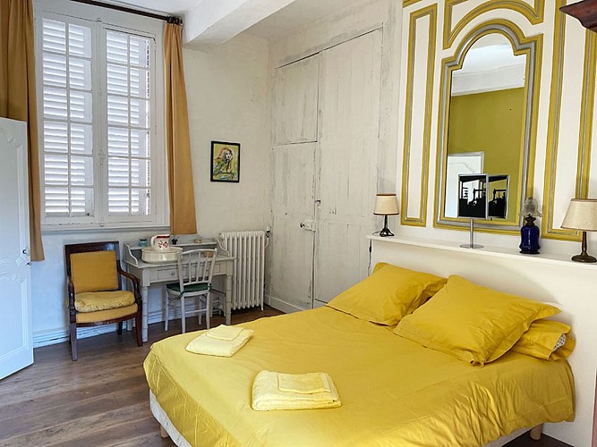 CHAMBRE-JAUNE-LEGER