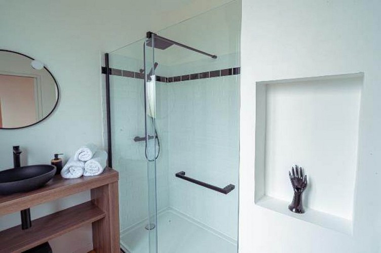 Les Clés d'à côtéD2D4A29399BE87F0C7AC0