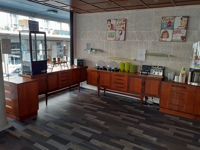 Salle de petit-déjeuner © Hôtel Ibis Style LH centre