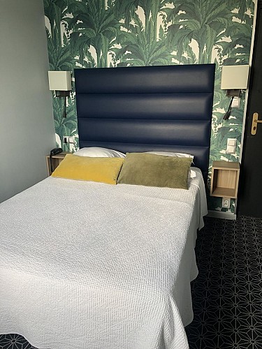 Chambre mini vue sur  port &amp; falaises