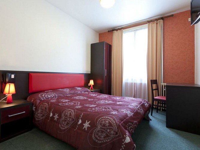 Hôtel des Arcades Chambre