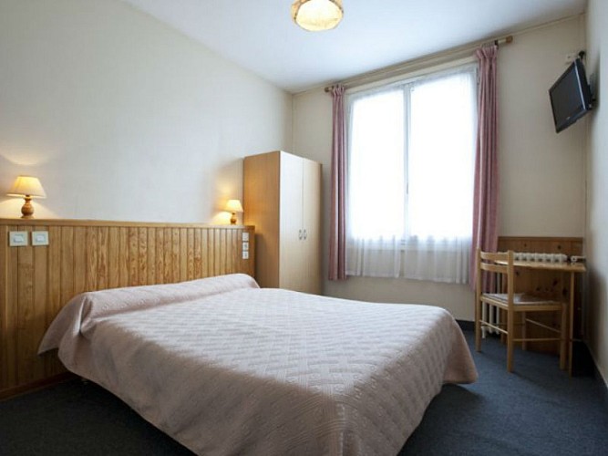 Hôtel des Arcades Chambre