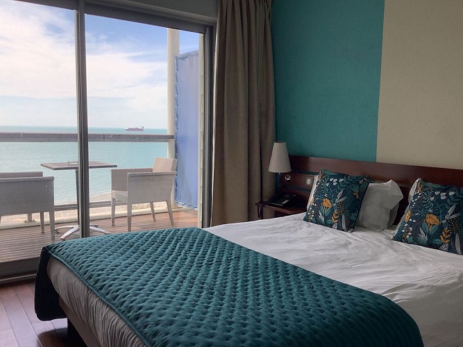 ©Hôtel-La-Petite-Rade (4)