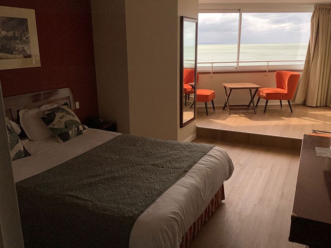 ©Hôtel-La-Petite-Rade (2)