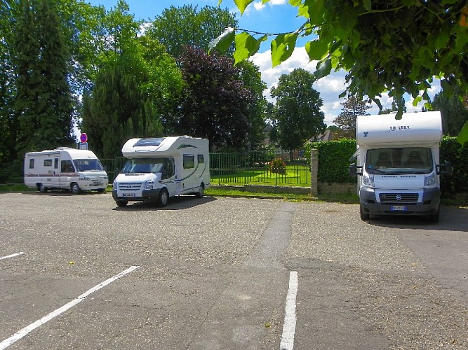 Aire de stationnement et de service de Gournay-en-Bray