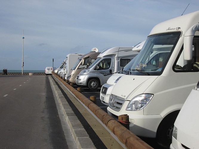 Aire de stationnement et de service de la plage de Dieppe