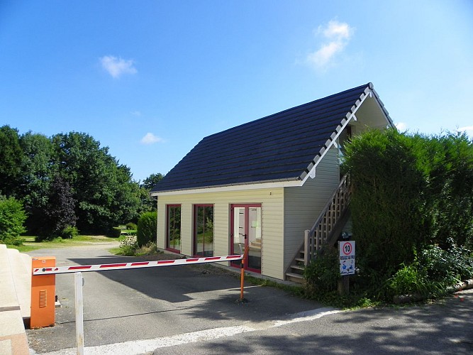 Aire de stationnement du Camping Les Nénuphars