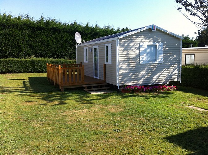 Aire de stationnement et de service du Camping Etennemare