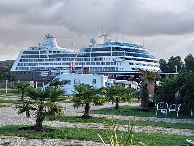 received_622330236076025