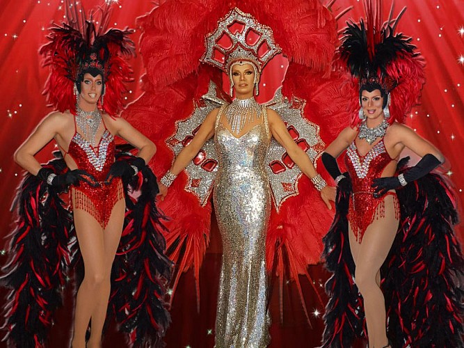 PCDY-CabaretAuPuitsEnchante-800x600-2