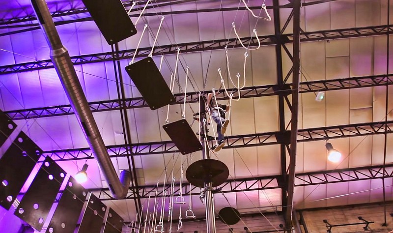 Parcours accrobranche indoor - Art'Sport Café