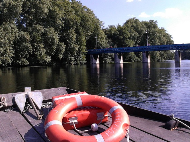 Promenade en Bateau sur la Vienne