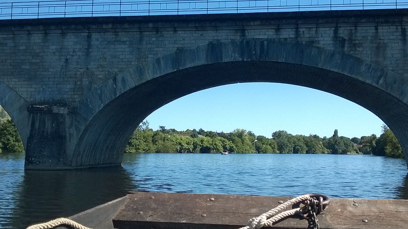 Promenade en Bateau sur la Vienne
