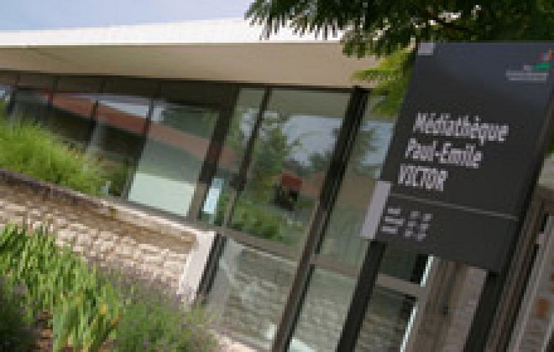 Médiathèque Paul-Émile Victor_1