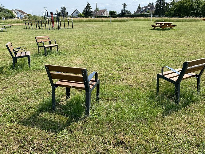 Espace Fitness Street Workout, jeux, boulodrome et tables de pique-nique