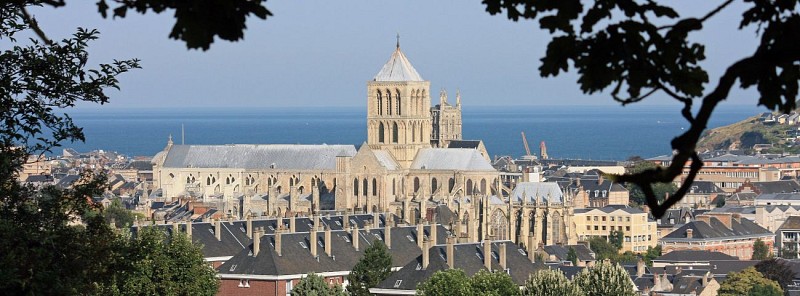 abbatiale - 19 aoñt 2009 - copyright OIT FÇcamp (7)