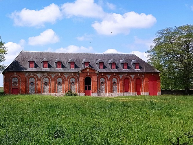 chateauStVictor2-800x600©CDeveDePaixDeCoeur2023