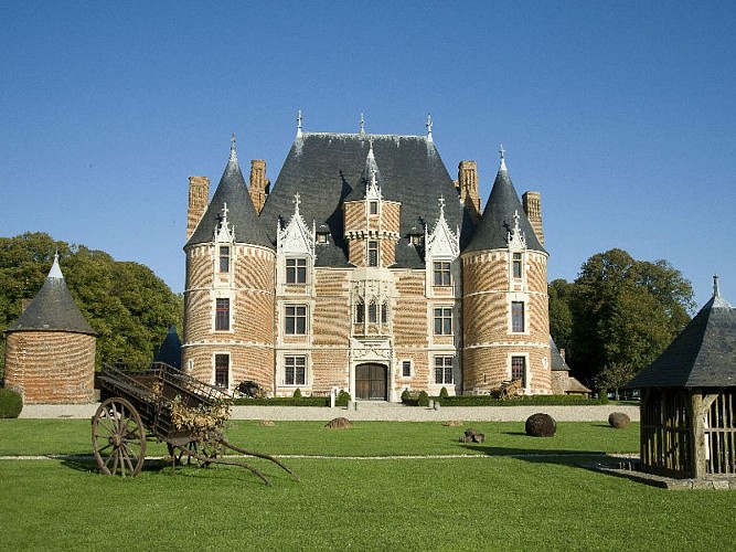 Musée des Traditions et Arts Normands - Château de Martainville