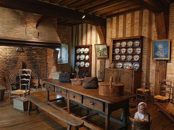 CHATEAU-DE-MARTAINVILLE-PHOTO-PIERRE-DEMEURE-1 800x600