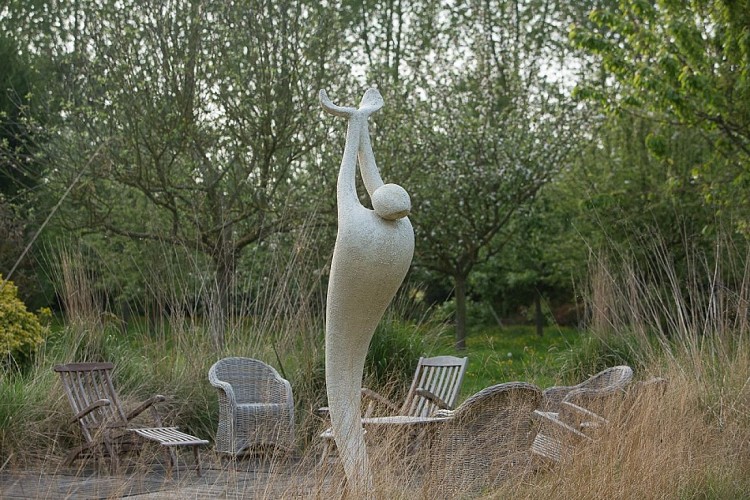 terre-accord-Yoga au jardin© y.monel-2022