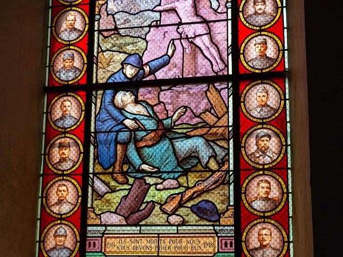 2-Vitrail  Commémoratif(800x600)