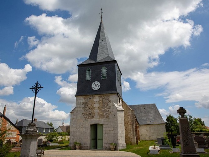 Vitrail Commémoratif - St Jean-de-Folleville