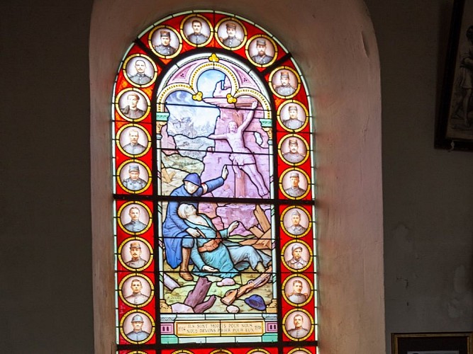 4- Vitrail Commémoratif(800x600)