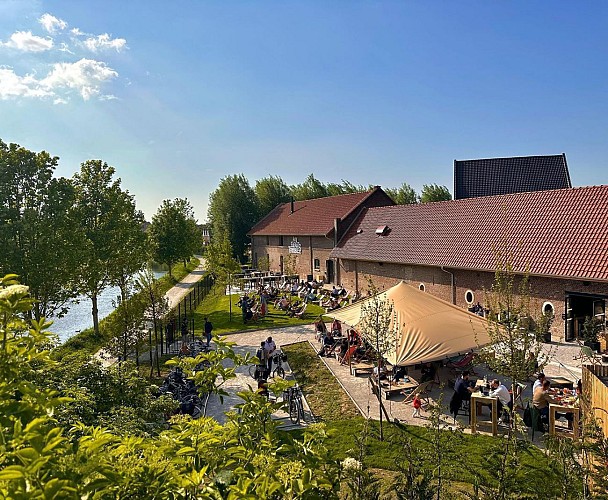 Aux Enfants Terribles