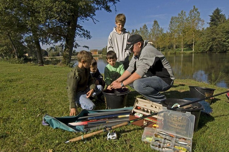 Atelier pêche moulin Fréteix