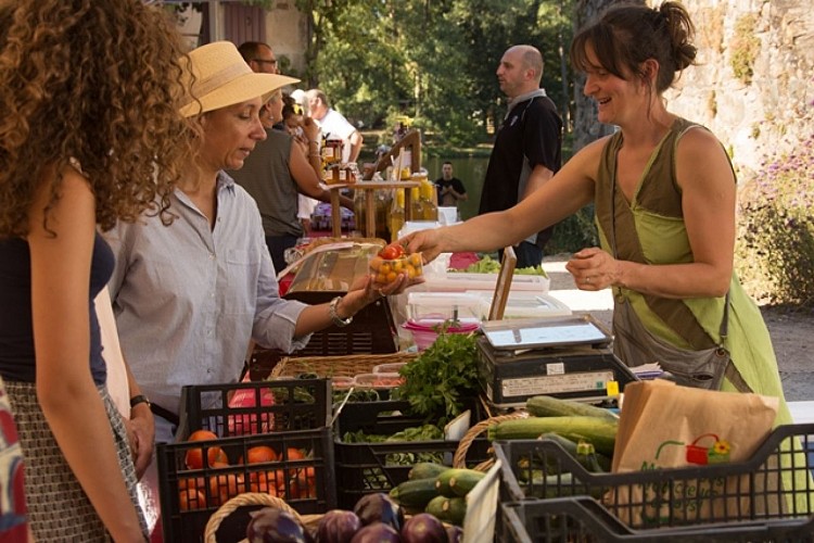 Marché à Saint-Privat