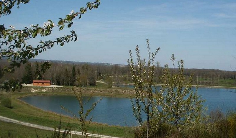 Aire de pique nique plan d'eau des grands champs