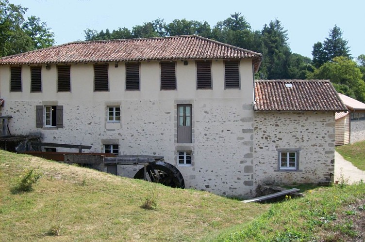 terra-aventura-laisser-voguer-petits-papiers-moulin-du-got