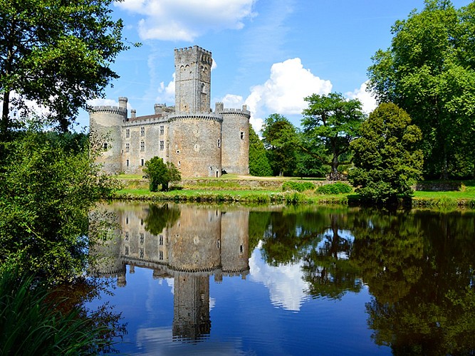 chateau-de-montbrun©Hélène-Badoinot.png(7)