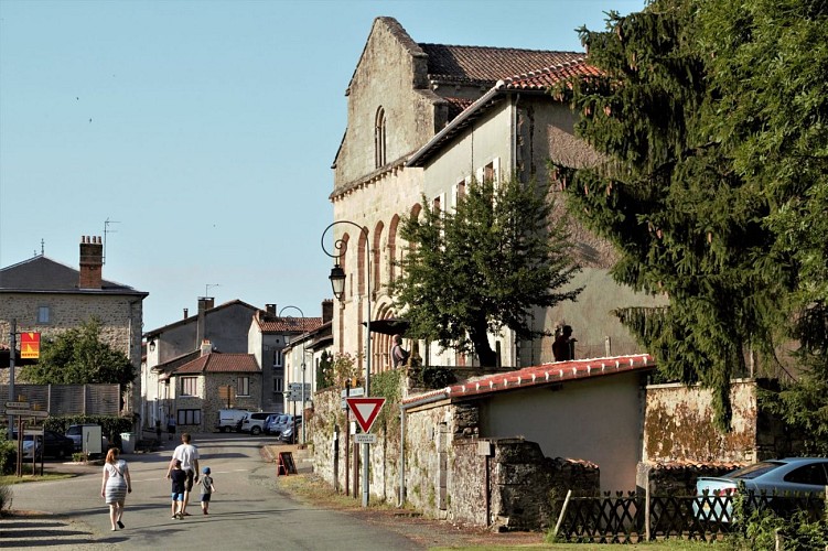 les-salles-lavauguyon_2019_otpol-eglise-saint-eutrope (2)